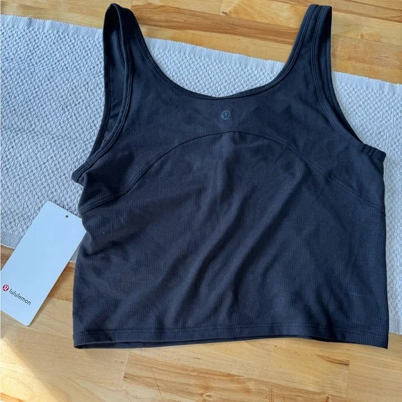 Lululemon crop top - Picture 4 of 4
